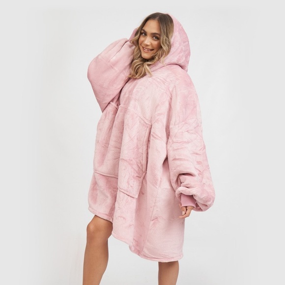 Other - CozyLyf Blanket Hoodie